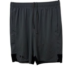 Under Armour Men's Gray and Black Athletic Shorts Size MD